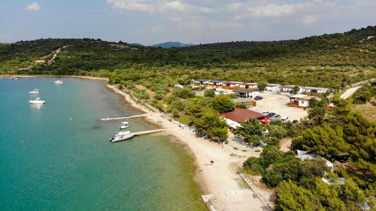 Mobile homes Charly Tisno Esterno foto